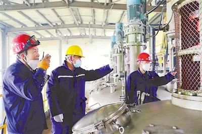 新材料产业 聚力培育新引擎，基础化学原料制造释放发展新动能